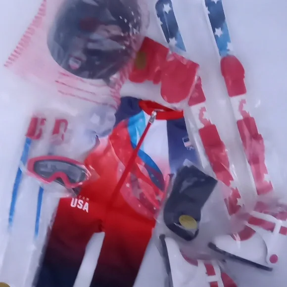 American Girl Team USA Alpine Skiing Set - Picture 2 of 16